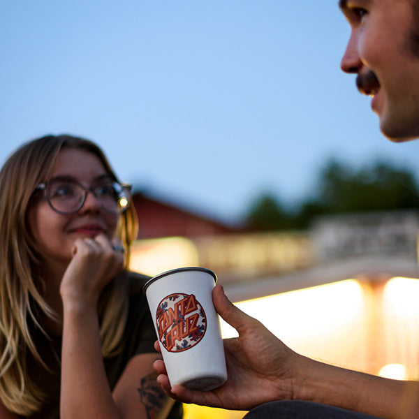 16oz-pint-cup-santa-cruz-o6 16oz_pints_santa_cruz_vacationdot_couple_square.jpg