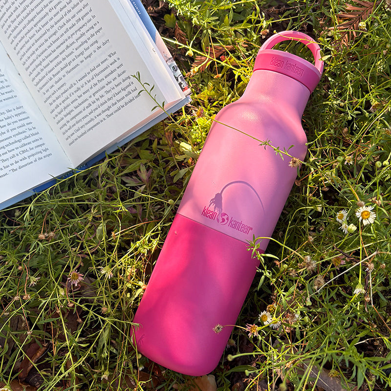 20oz-rise-classic-with-arch-loop-cap-e0 20oz_rise_classic_insulated_bottle_cashmere_rose_grass_book_square.jpg