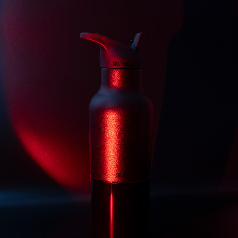 20oz-rise-classic-may-the-4th-y2 20oz_rise_classic_may_the_fourth_starwars_black_bottle_redglow_square.jpg