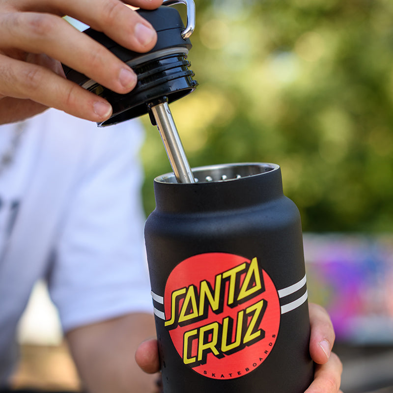 32oz-tkwide-with-twist-cap-santa-cruz-l5 32oz_tkwide_twist_water_bottle_santacruz_dot_lidoff_square.jpg