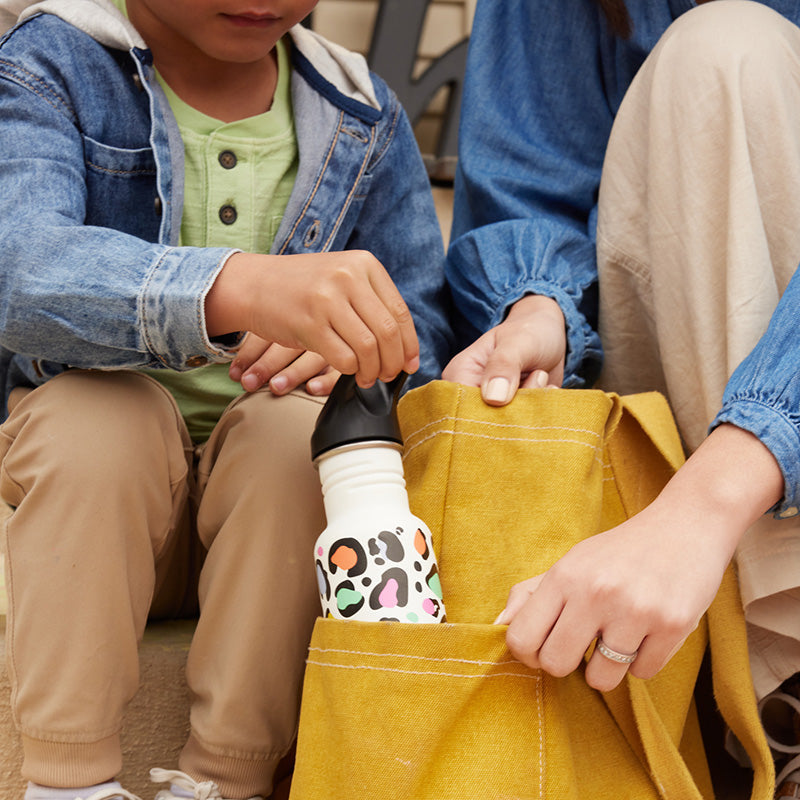 12oz-kid-s-classic-with-flip-seal-sport-cap-m7 kid_sport_flip_seal_12oz_bag_pull_square.jpg