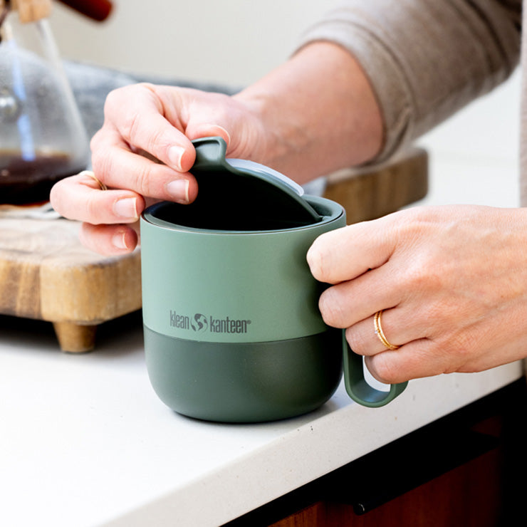 flip-lid-h7 rise_flip_lid_large_coffee_mug.jpg