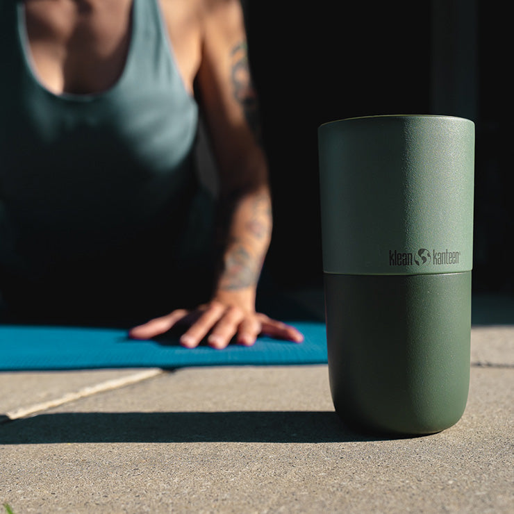 smoothie-set-w0 smoothie_kit_rise_tumbler_seaspray_closeup.jpg