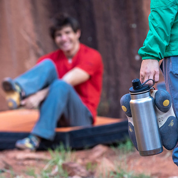 32oz-tkwide-with-chug-cap-j8 tkwide_32oz_chug_rockclimbers_square.jpg