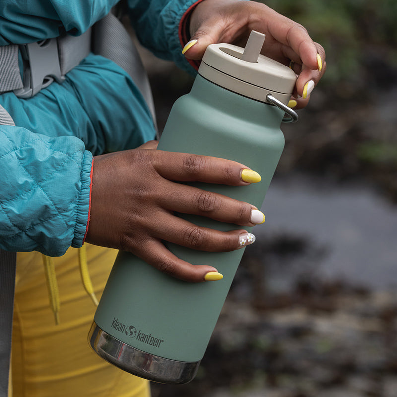 32oz-tkwide-made-to-do-more-bundle-j9 tkwide_32oz_insulated_bottle_twist_closeup_seapsray_hand_square.jpg