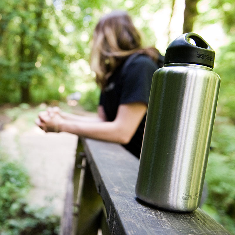 40oz-wide-with-loop-cap-b8 wide_40oz_bottle_bridge_closeup_square.jpg